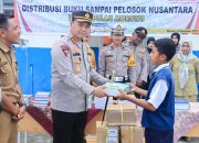 Budaya Literasi, Polres Pulau Morotai Distribusi Buku Di Sekolah